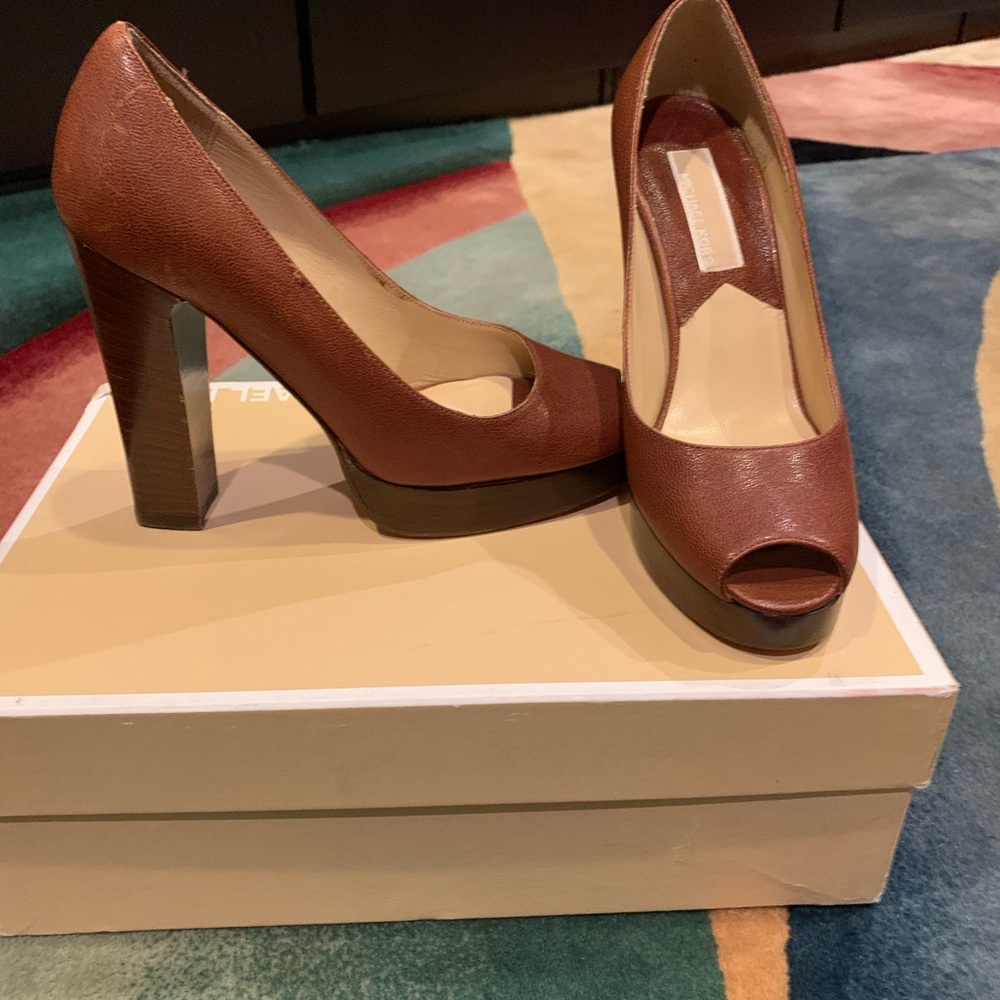 NEW Michael Kors open toe pump high heel platform shoes brown size 35